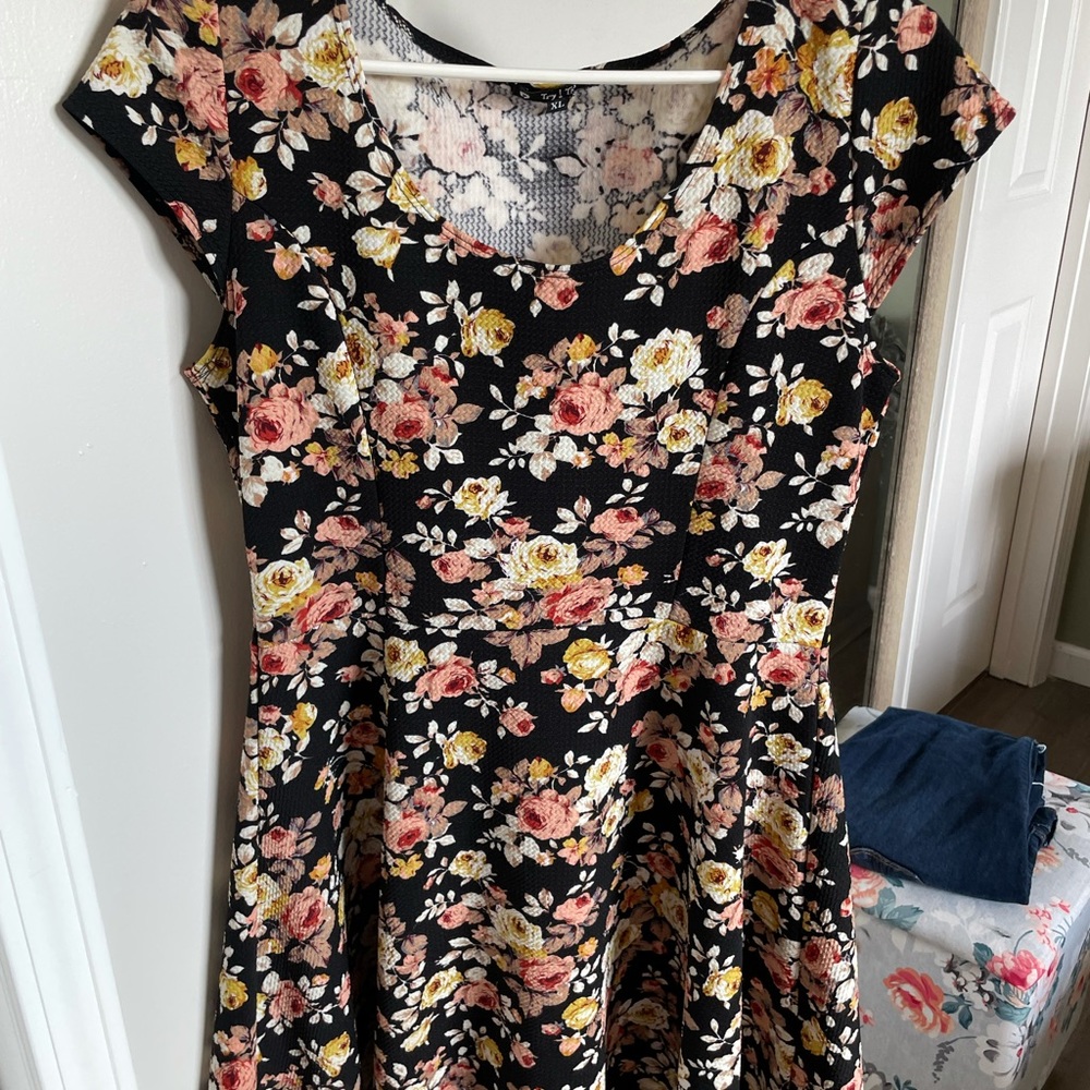 Black floral dress from Forever 21- size XL
